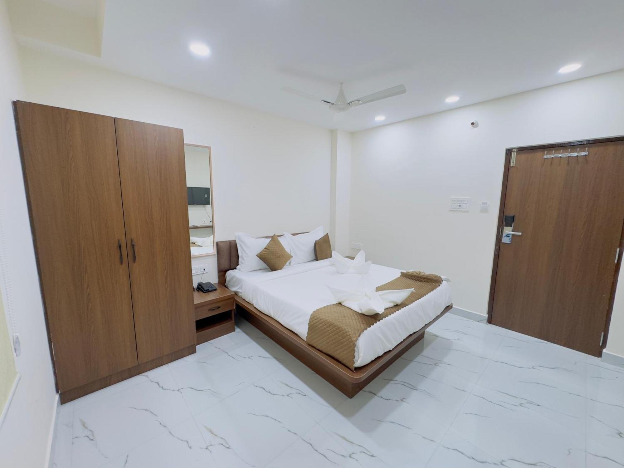 Hotel Apex Inn Hyderabad Airport Exteriör bild