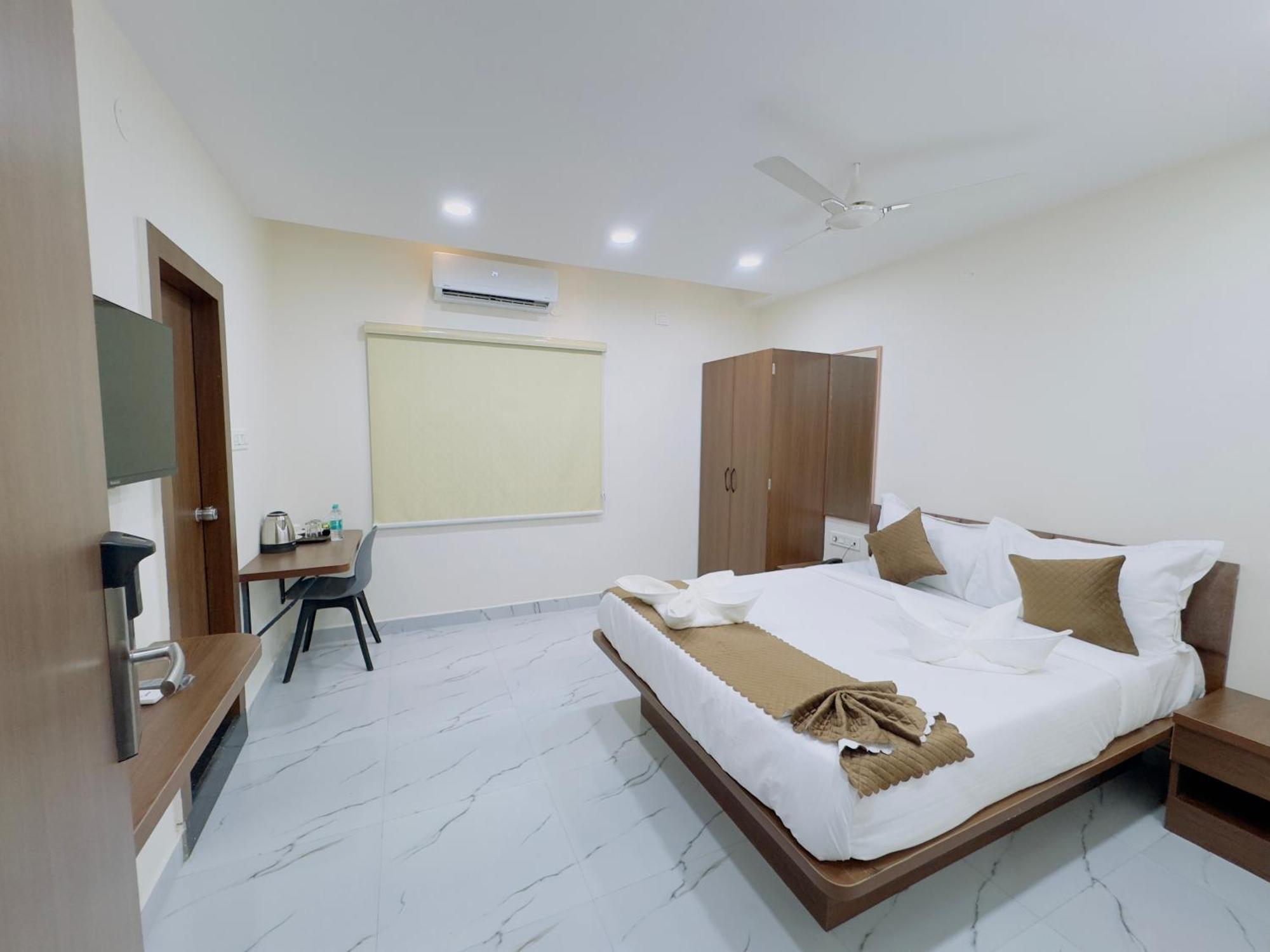 Hotel Apex Inn Hyderabad Airport Exteriör bild